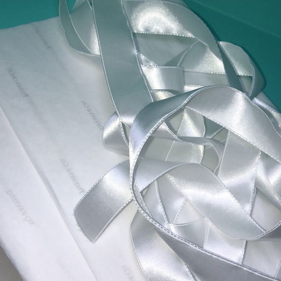 Tiffany & Co.  Gift Box - Picture 5 of 8